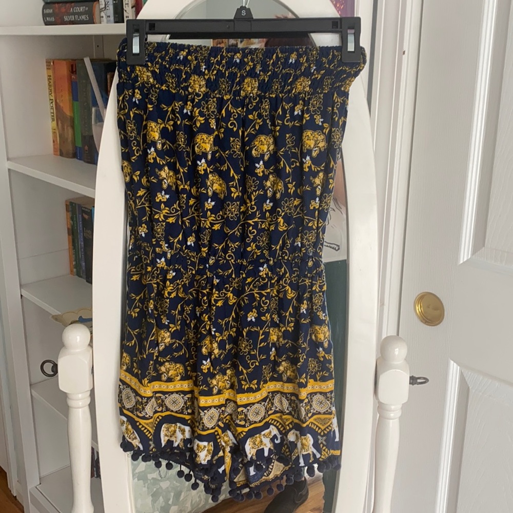 J for justify elephant print romper size small